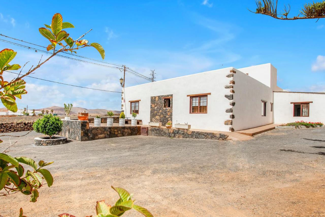 Casa Flora Villa Villaverde  Luaran gambar